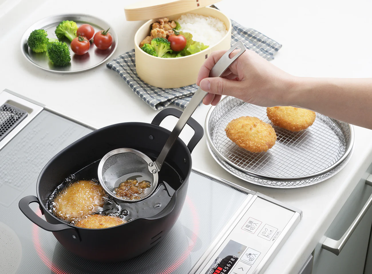 Aikata Scoop Mesh Strainer - Image 5