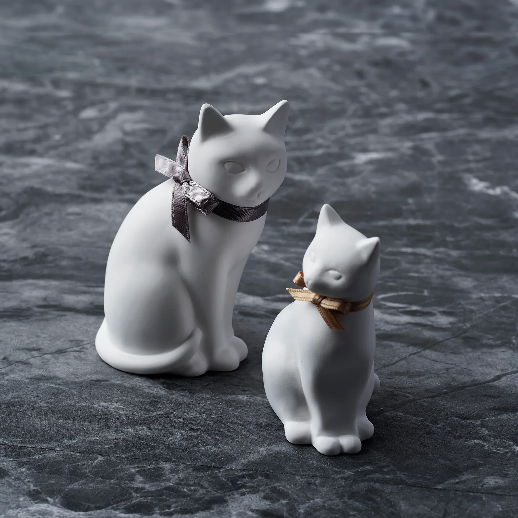 Aroma Ornament Cat - Large - Image 8