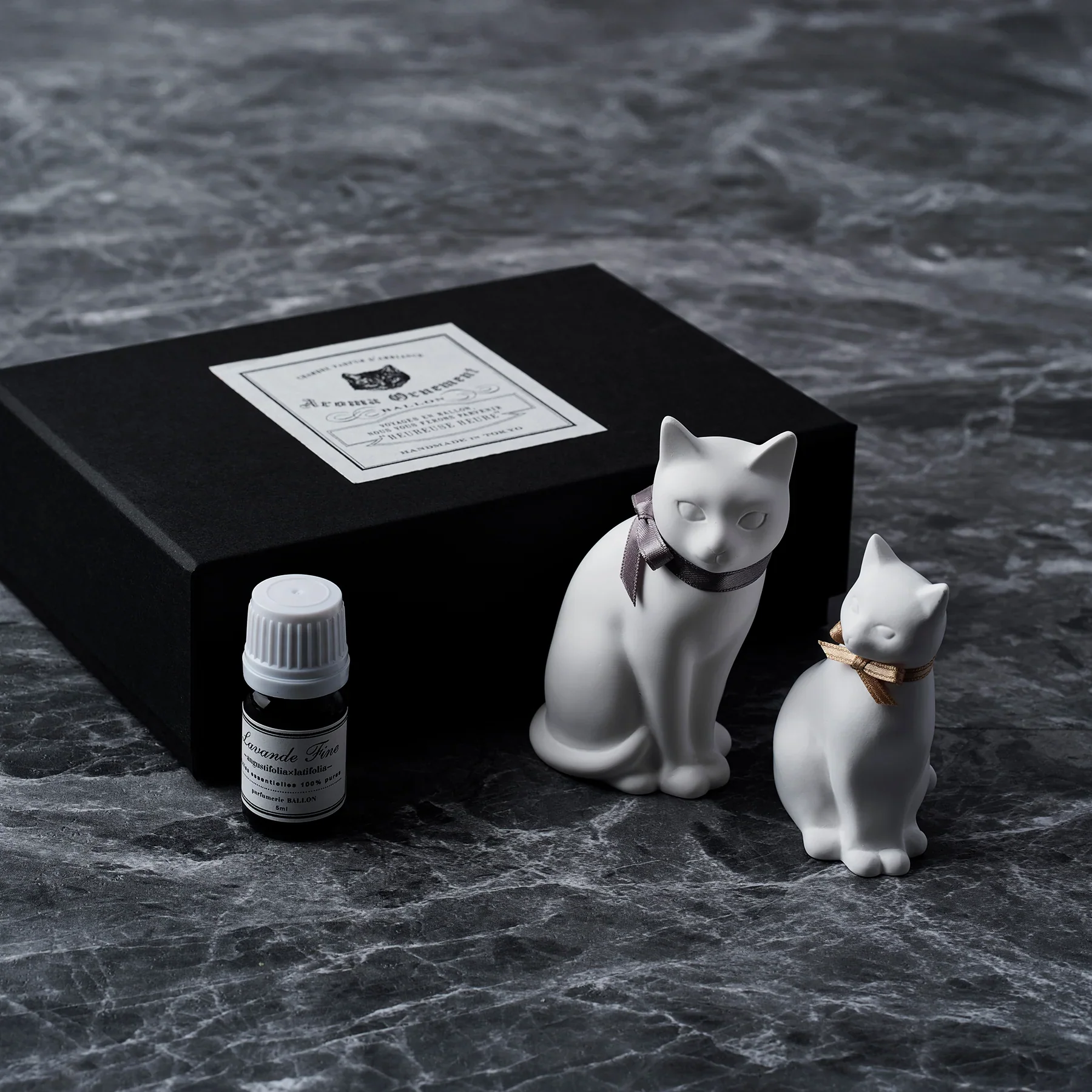 Aroma Ornament Cat - Large - Image 9