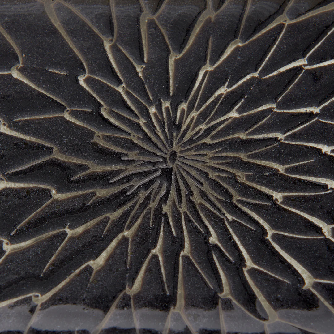 Charcoal Net Design Sushi Plate 22cm - Image 2