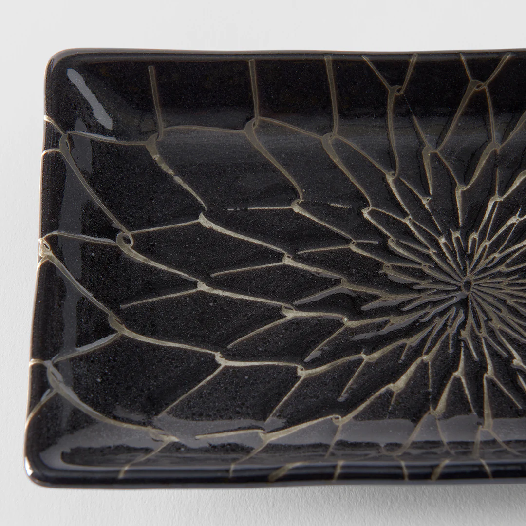 Charcoal Net Design Sushi Plate 22cm - Image 3