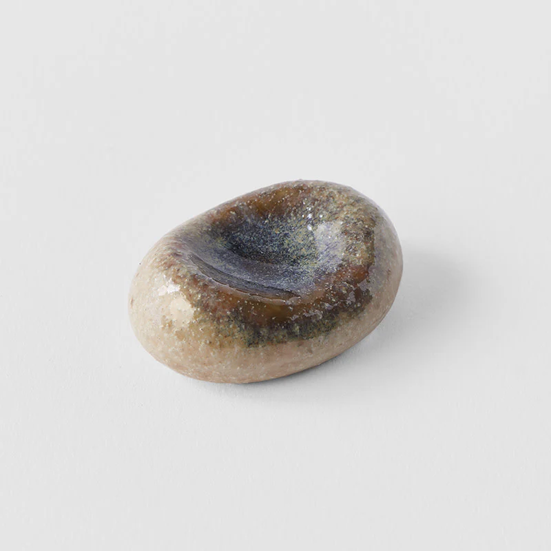 Marbled chopstick pebble rest