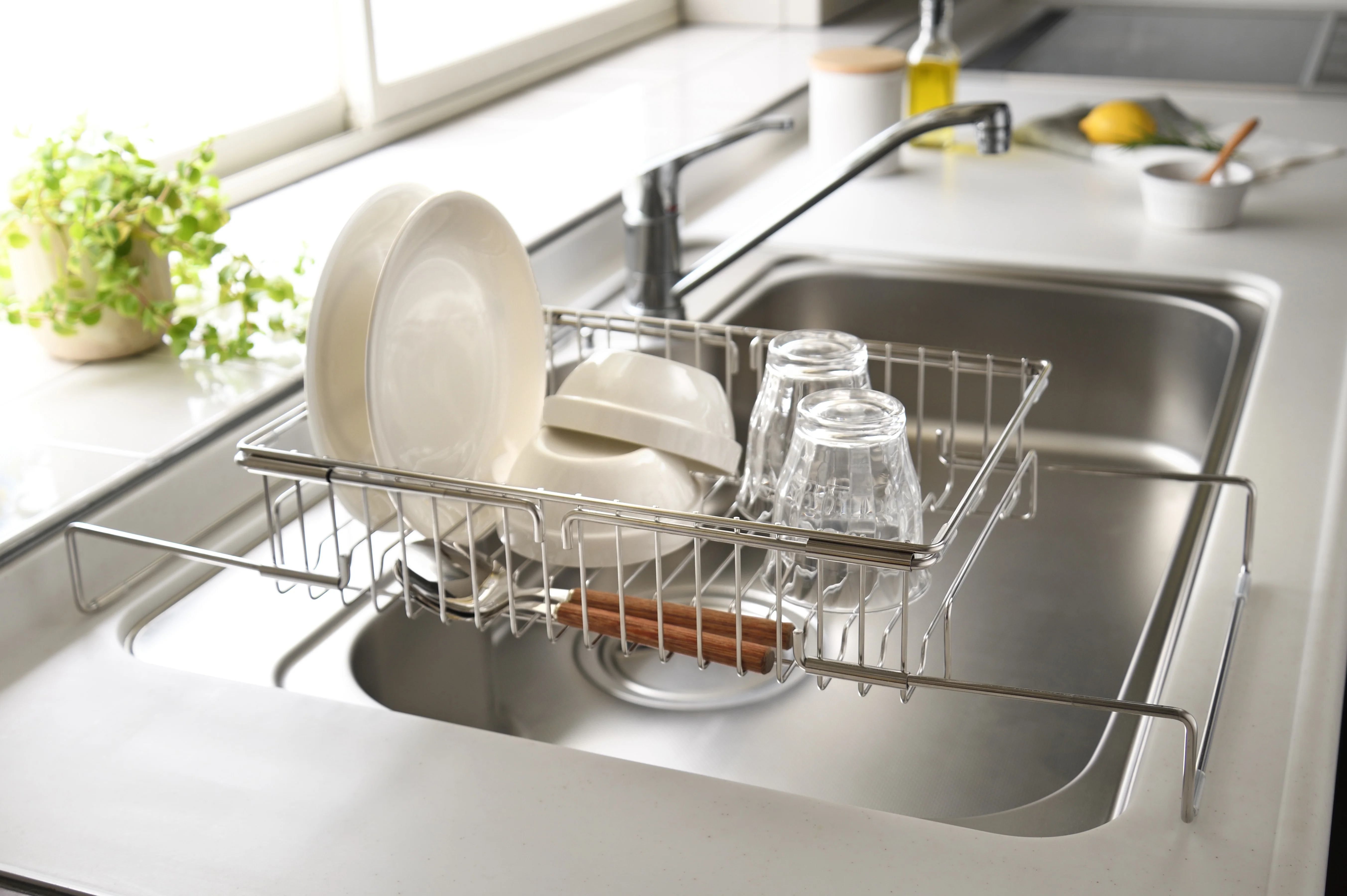 Enzo Expandable Stainless Steel Sink Dish Drainer Rack - Image 5