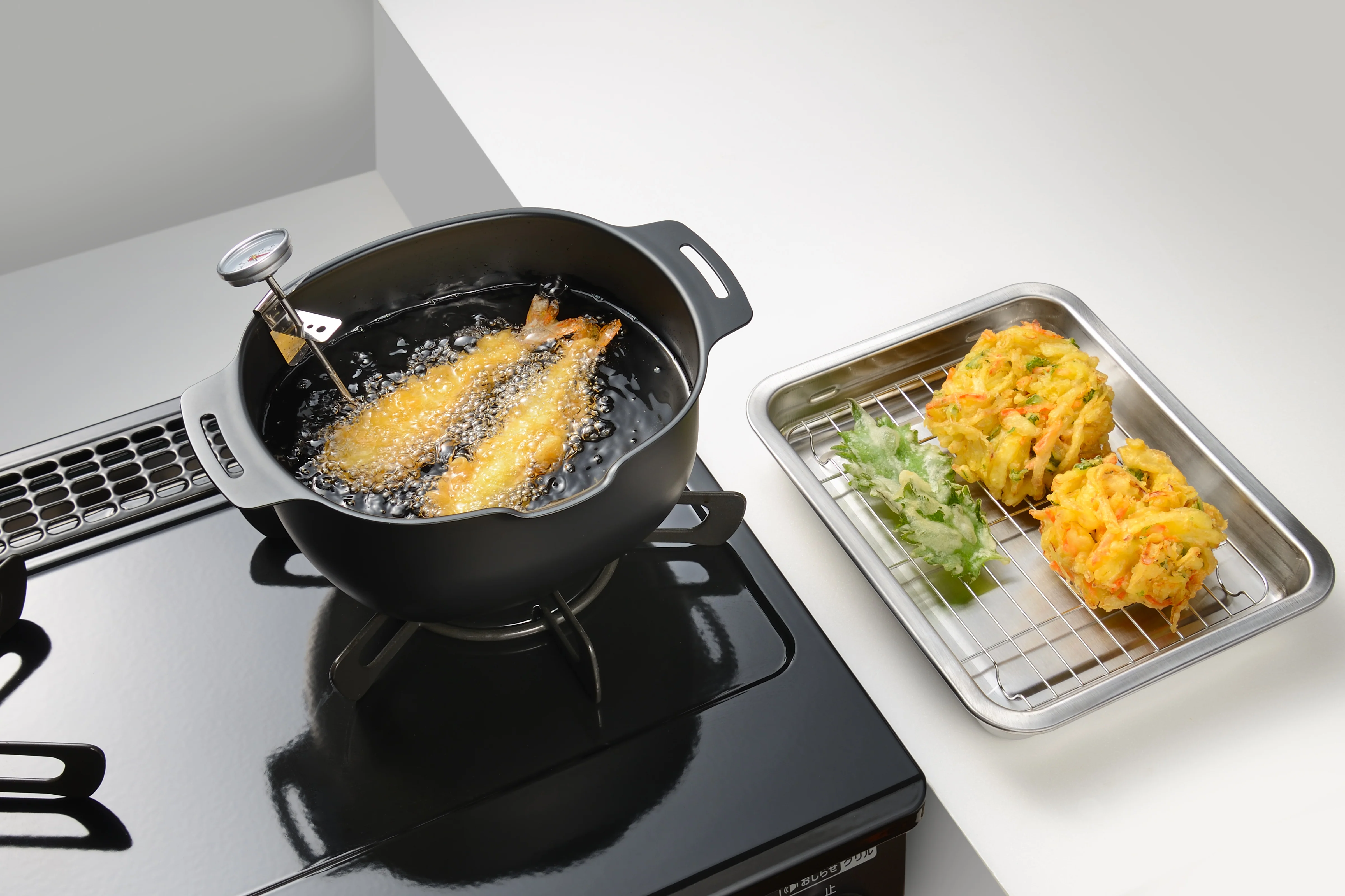 Enzo Iron Oval Tempura Frying Pot with Thermometer 20 × 17cm - Image 5