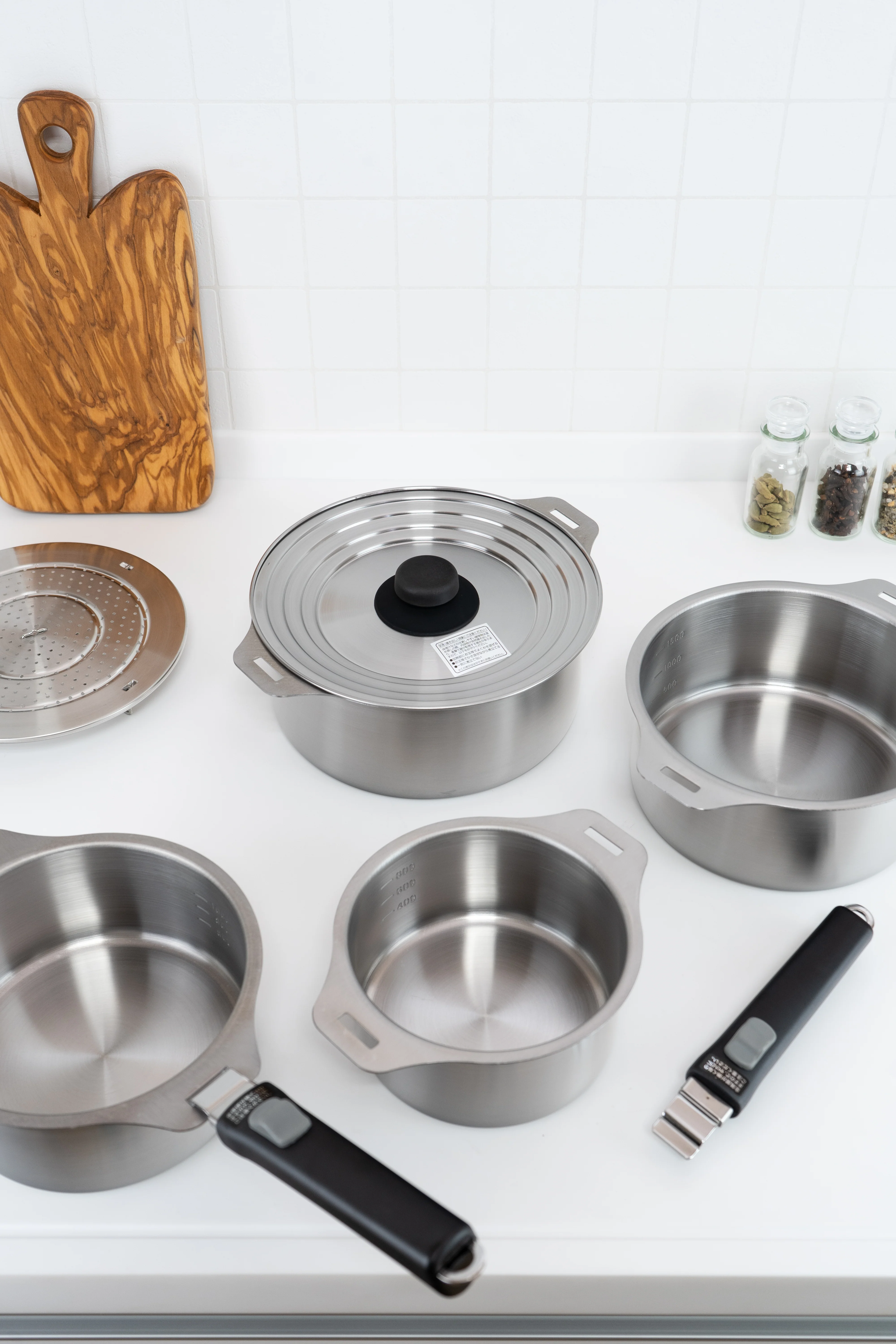 Enzo Stainless Steel Detachable Handle Cookware Set with Steaming Rack & Basket - Image 6
