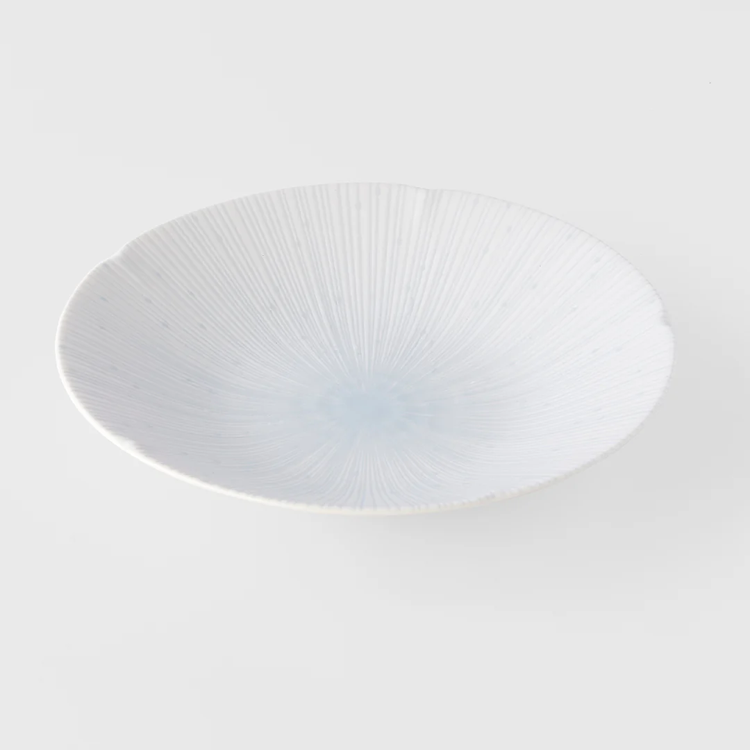 Ice Drift white shallow bowl 25cm - Image 2