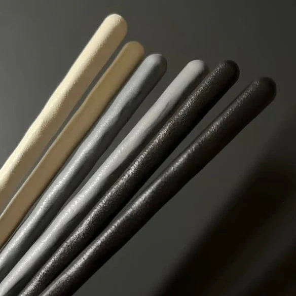 KURABI Grey Chopsticks Gift Set - Image 7