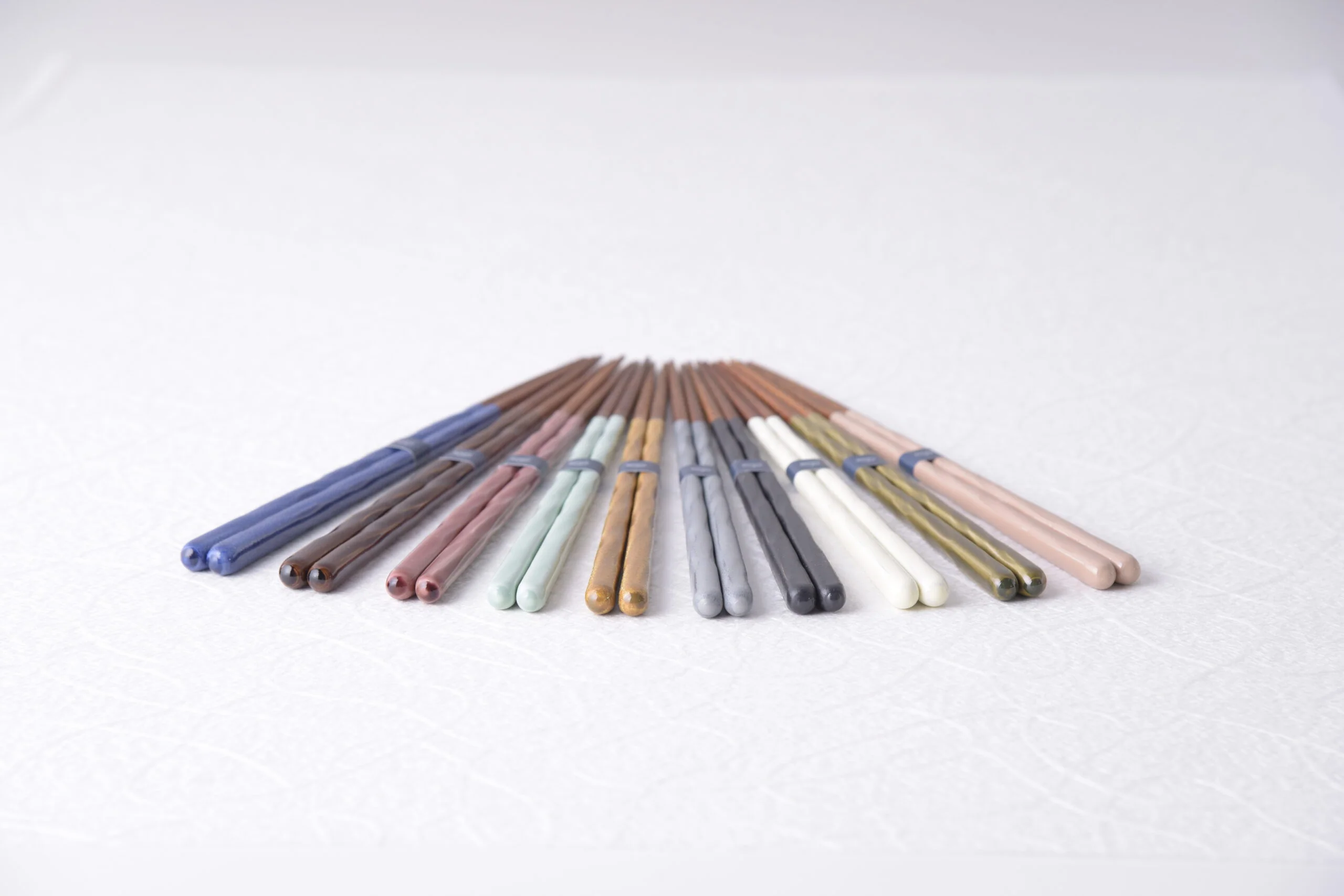 KURABI Grey Chopsticks Gift Set - Image 8