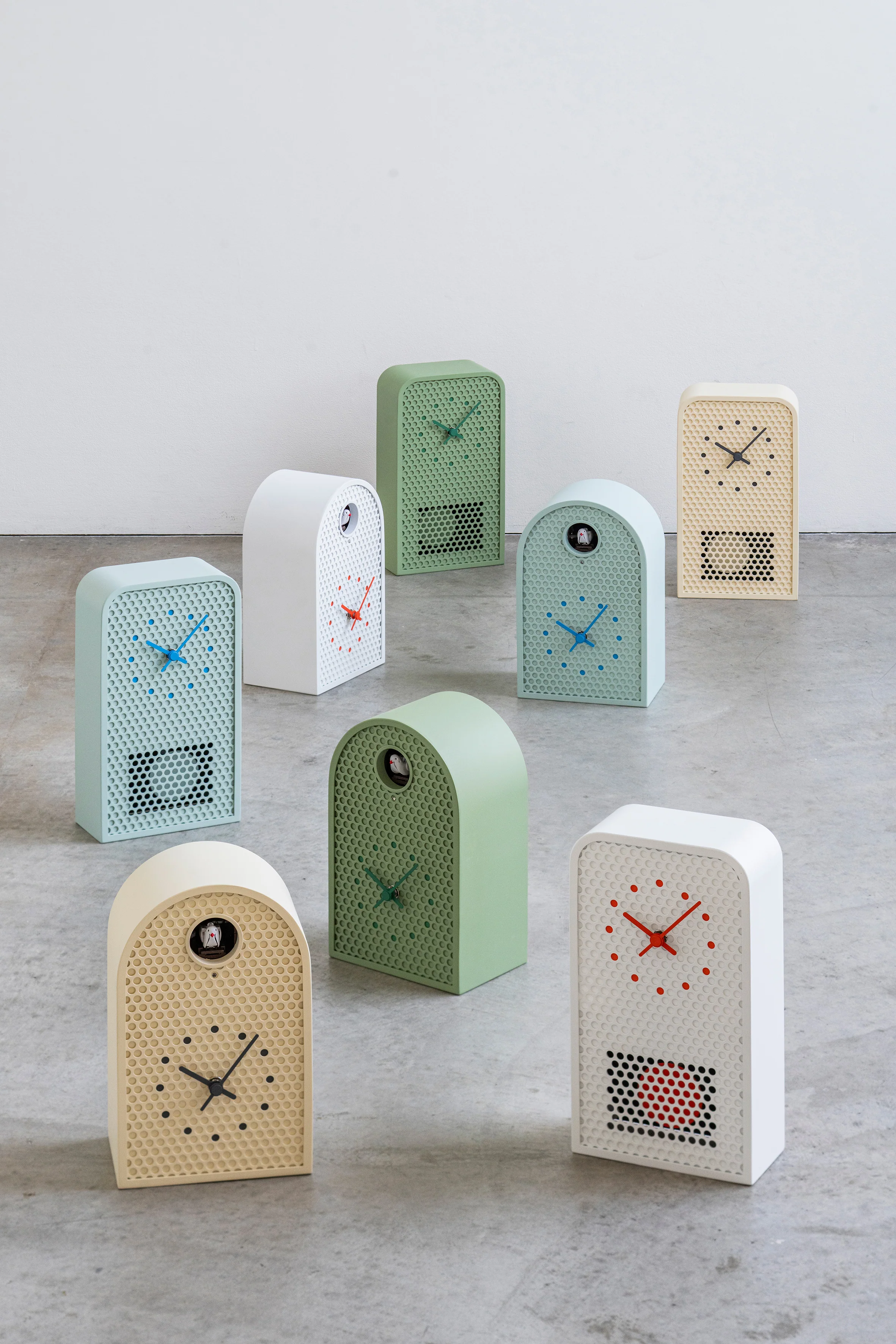 Lemnos MOOV Japanese Designer Pendulum Clock - Green - Image 5