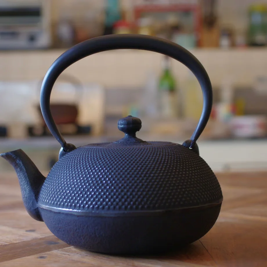 Nambu Cast Iron Arare Pattern Kettle 1200ml - Image 3
