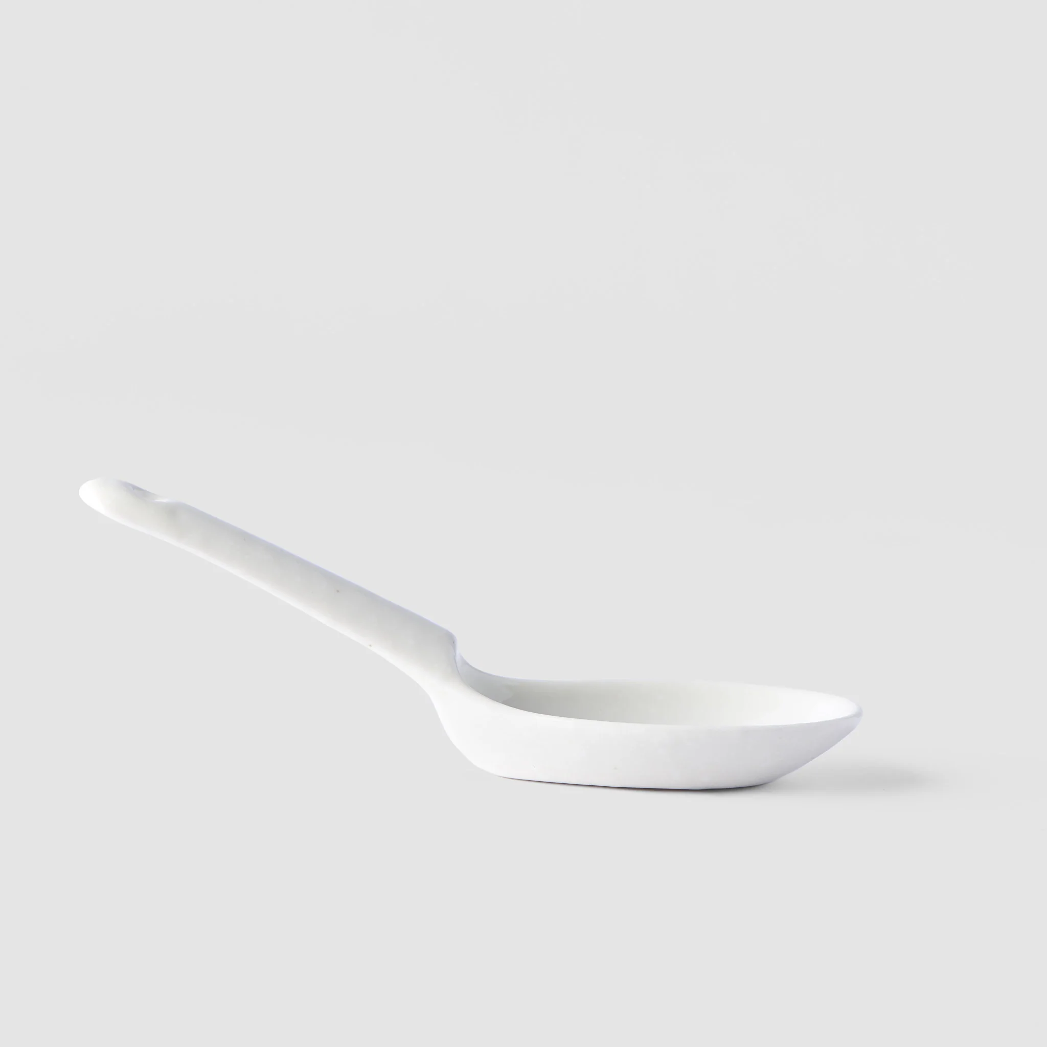 Small White Ramen Spoon 15cm - Image 4