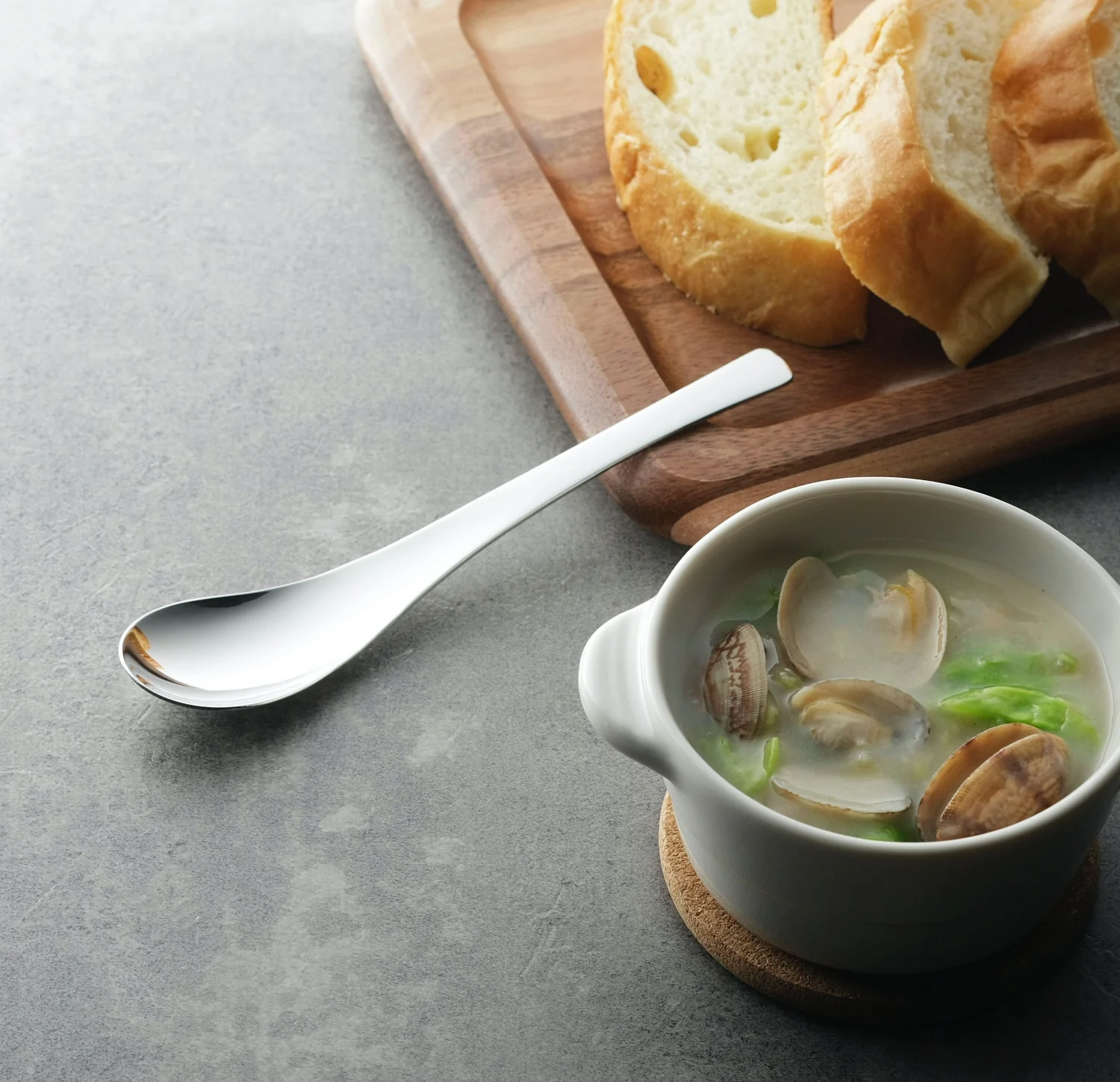 Tsubame Mirror Polished Stainless Steel Classic Renge Spoon 17.7cm - Image 12