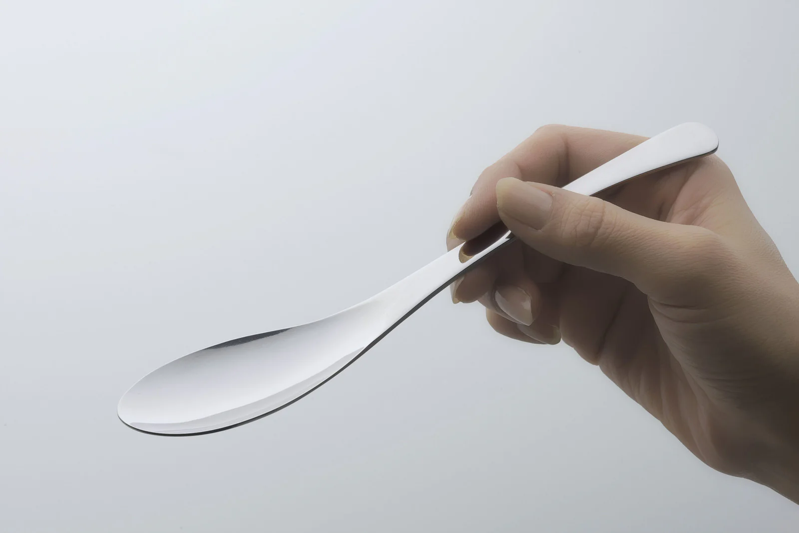 Tsubame Mirror Polished Stainless Steel Dining Spoon 19.2cm - Image 8