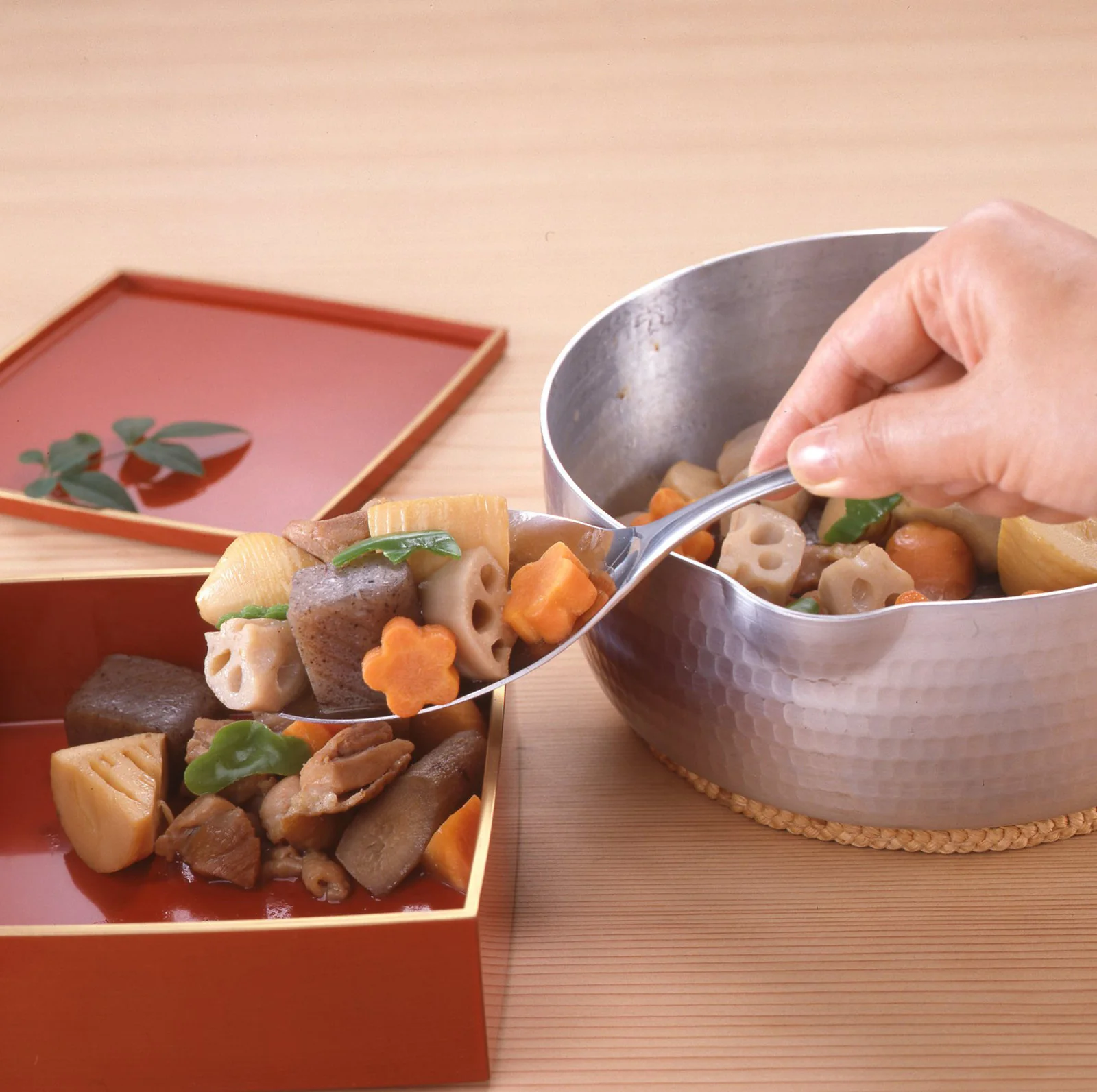 Tsubame Mirror Polished Stainless Steel Multi-Purpose Cooking Spoon 24cm - Image 10