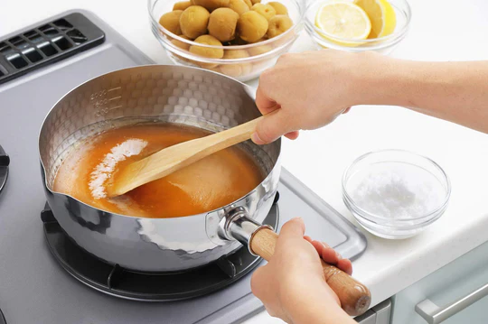 Yukihira Stainless Saucepan 22cm - Image 5